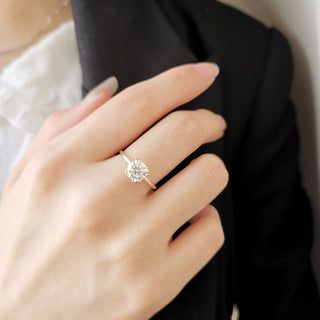 1.50 CT Cushion Cut Solitaire Moissanite Engagement Ring band view