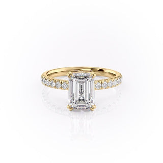 2.10 CT Emerald Solitaire Classic Moissanite Engagement Ring sparkle view