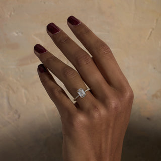 Engagement ring, Diamond engagement ring, Gold engagement ring, White gold engagement ring, Yellow gold engagement ring, Rose gold engagement ring, engagement ring, Antique engagement ring, Modern engagement ring, Classic engagement ring