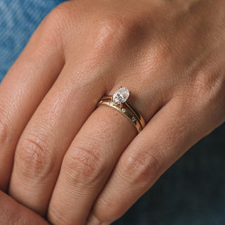 0.85ct Oval Cut Solitaire Moissanite Diamond Engagement Ring
