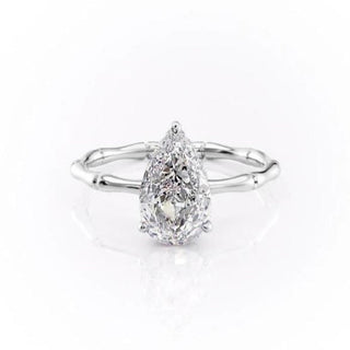 2.0 CT Pear Solitaire Sparkling Moissanite Engagement Ring sparkle view