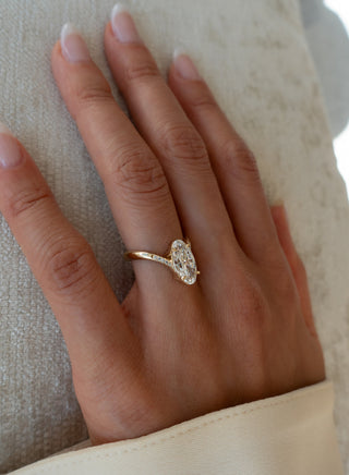 2.0CT-3.0CT Oval Moissanite Diamond Unique Engagement Couple Ring Design With Matching Diamond Band