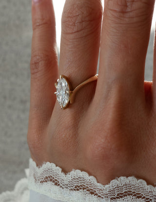 1.50CT-2.50CT Marquise Moissanite Unique Diamond Rings Classy Engagement With Matching Double Band