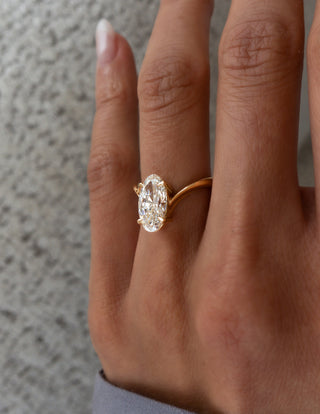 2.0CT-3.0CT Oval Moissanite Unique Diamond Rings Classy Women With Matching Classic Curved Band