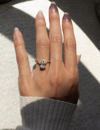 2.0CT-3.0CT Pear Moissanite Diamond Unique Engagement Couple Ring Design With Matching Diamond Band
