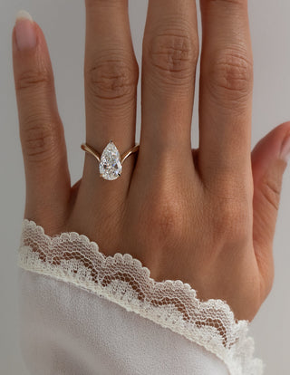 2.0CT-3.0CT Pear Moissanite Diamond Unique Engagement Couple Ring Design With Matching Diamond Band