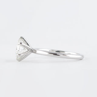 1.0CT Round Cut Moissanite Solitaire Engagement Ring