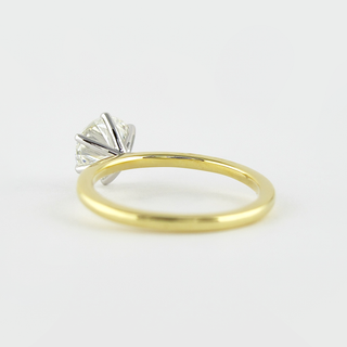 1.0CT Round Cut Solitaire Moissanite Engagement Ring