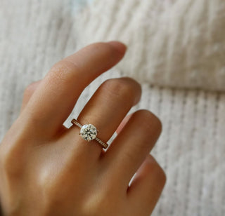 2-50-ct-round-shaped-moissanite-pave-setting-engagement-ring