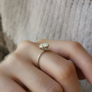 1.50 CT Cushion Solitaire Halo Moissanite Engagement Ring band view