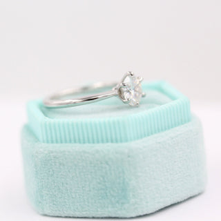 Bold 1.0ct round solitaire moissanite ring close up of the setting
