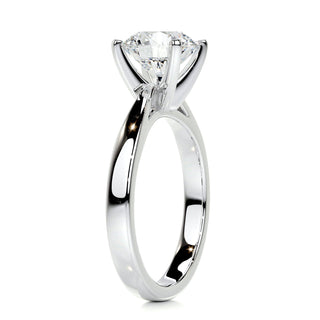 Shimmering 2.0ct round solitaire moissanite ring sparkle close up