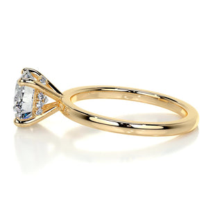 2.0 CT Round Brilliant Solitaire Moissanite Engagement Ring detail view