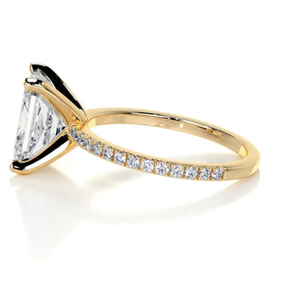 Brilliant 3.0ct radiant pave moissanite ring close up of the setting