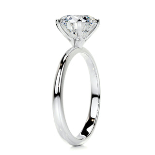 Radiant 2.5ct round solitaire moissanite ring sparkle close up