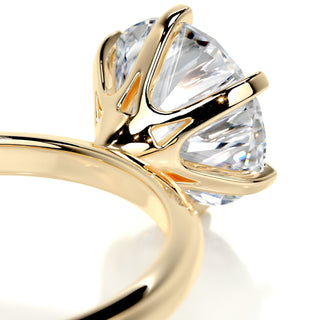 Elegant 2.5ct round solitaire moissanite ring front view