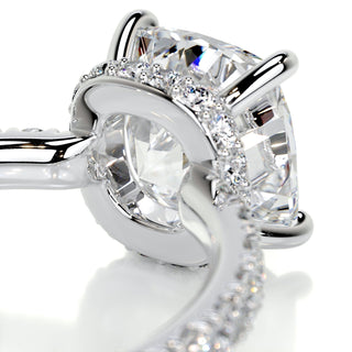 Sparkling 2.0ct cushion hidden halo moissanite ring detail view of the band image 2