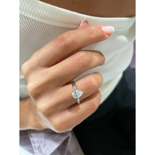 1.5ct Pear Cut Solitaire Moissanite Diamond Engagement Ring