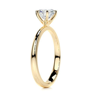 Luminous 1.0ct round solitaire moissanite ring macro detail of the stones