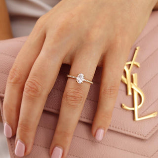 Exquisite 0.90ct oval solitaire moissanite ring front view