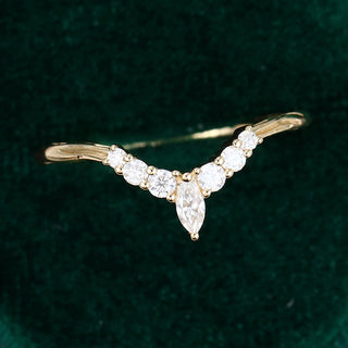 Shimmering 0.20ct round moissanite wedding band top view