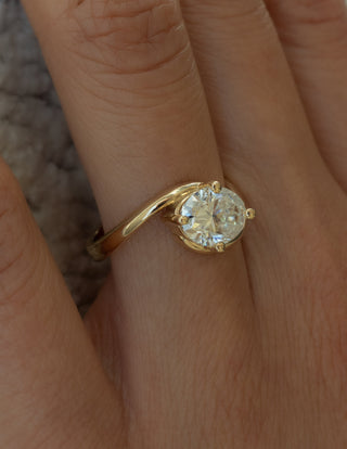 1.0CT-2.0CT Oval East West Moissanite Diamond Unique Engagement Fashion Rings With Matching Band