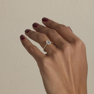 diamond engagement ring for women, engagement ring for women, engagement ring designs for women, moissanite engagement ring, diamond engagement ring, gold diamond engagement ring, engagement ring moissanite