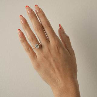 Engagement ring, Diamond engagement ring, Gold engagement ring, White gold engagement ring, Yellow gold engagement ring, Rose gold engagement ring, engagement ring, Antique engagement ring, Modern engagement ring, Classic engagement ring
