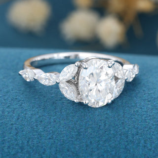 1.33 CT Oval Cluster Solitaire Moissanite Engagement Ring close up