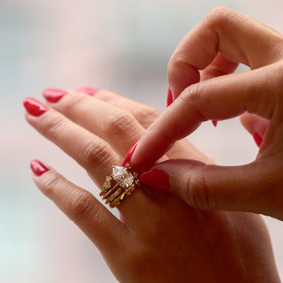 diamond engagement ring for women, engagement ring for women, engagement ring designs for women, moissanite engagement ring, diamond engagement ring, gold diamond engagement ring, engagement ring moissanite