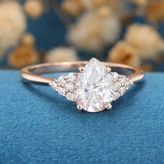 1.0 CT Pear Cut Cluster Solitaire Moissanite Engagement Ring top view