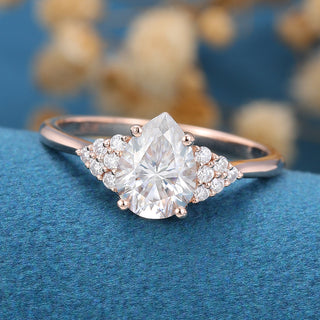 1.0 CT Pear Cut Cluster Solitaire Moissanite Engagement Ring close up