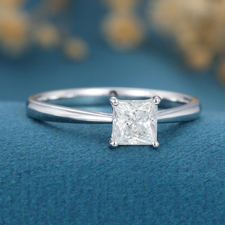 0.64 CT Princess Solitaire Halo Moissanite Engagement Ring top view