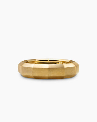 Stunning Faceted Gold Metal Plain Wedding Band For Men & Women