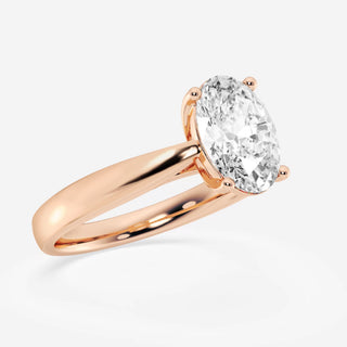 Modern 1.0ct oval solitaire moissanite ring detail view of the band