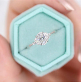 1.0 CT Oval Brilliant Cluster Moissanite Engagement Ring close up
