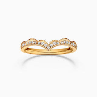 Round Cut Moissanite Diamond Chevron Wedding Band for Her