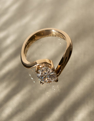 1.50CT-2.50CT Oval Moissanite Diamond Tension Style Engagement Ring With Matching Classic Band