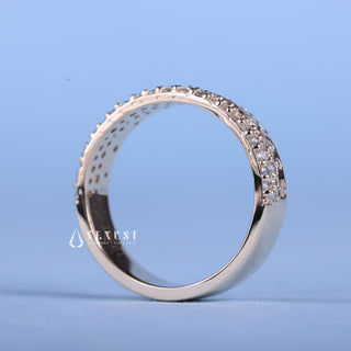 Dazzling round cluster moissanite wedding band close up of the setting