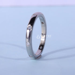 Round Moissanite Diamond Flush Setting Wedding Band