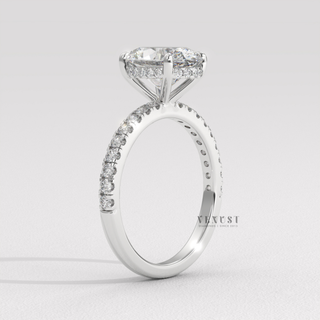 Moissanite rings oval cut with refined shine