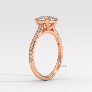 Round cut ring with elevated moissanite center