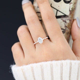 1.33 CT Oval Brilliant Pave Halo Moissanite Engagement Ring side view