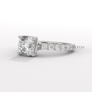 Cushion cut ring with moissanite center stone