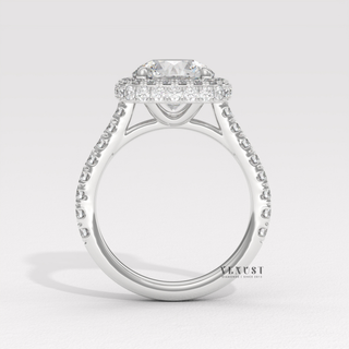 Sparkling Halo Pave Round Cut Moissanite Engagement Ring close-up of the centre stone