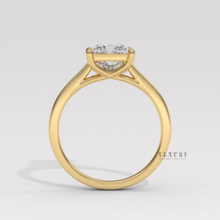 Princess bridal moissanite ring detail view