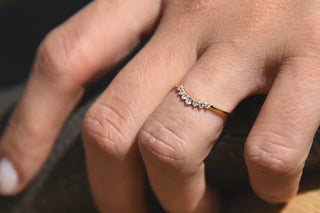 0.15 TCW Round Cut Curved Moissanite Diamond Wedding Band
