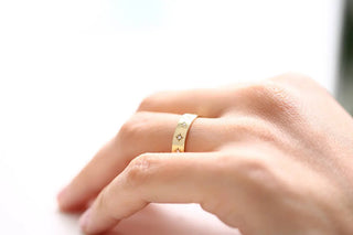 0.11 TCW Round Cut Moissanite Diamond Starburst Bridal Band