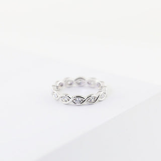 0.50 TCW Unique Round Infinity Moissanite Diamond Wedding Band