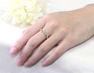 0.10 TCW Round Cut Twisted Moissanite Diamond Wedding Band